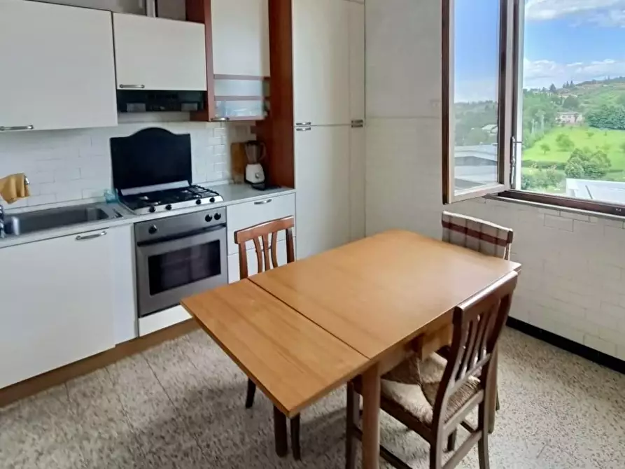 Immagine 6 di Appartamento in vendita  a Siena