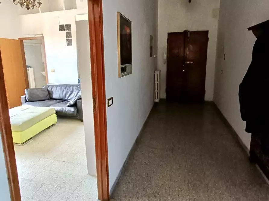 Immagine 12 di Appartamento in vendita  a Siena