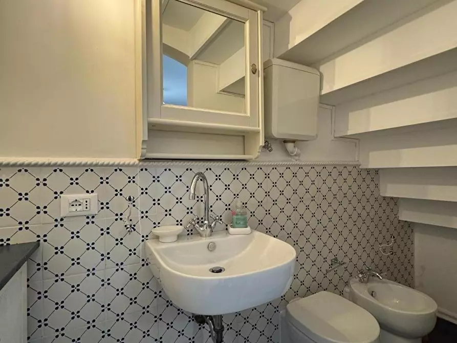 Immagine 8 di Casa indipendente in affitto  a Forte Dei Marmi