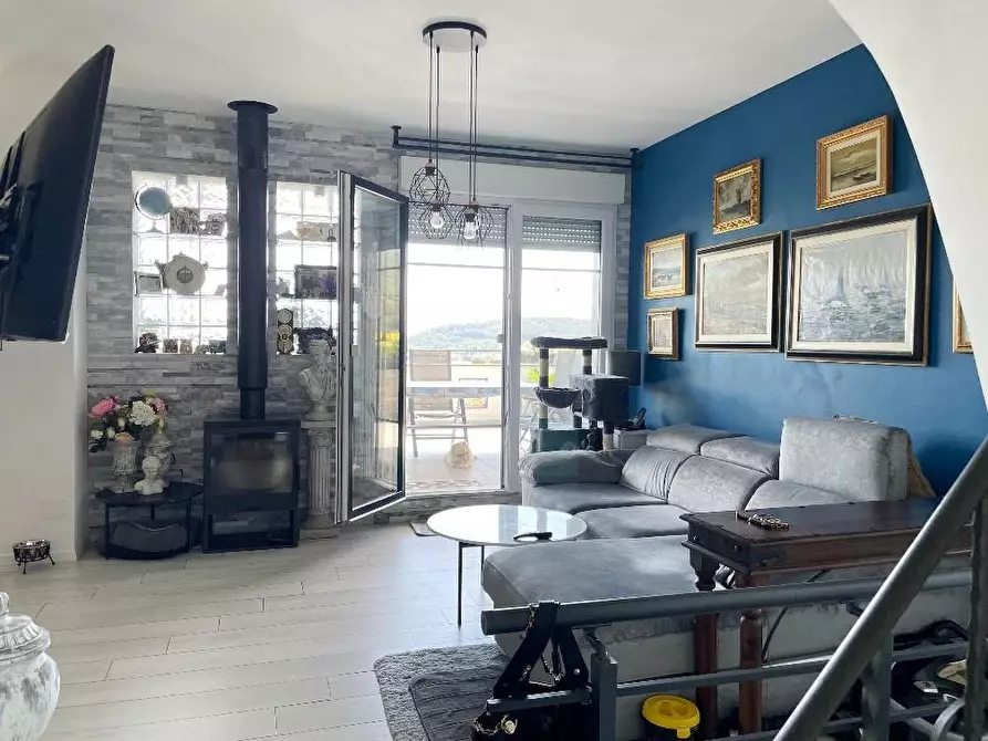 Immagine 7 di Mansarda in vendita  a La Spezia