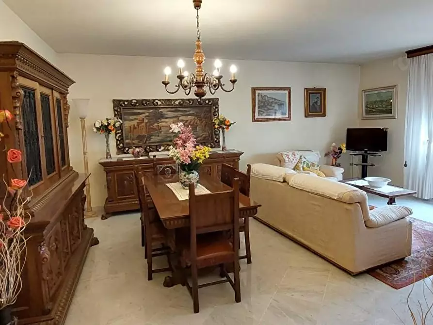 Immagine 2 di Appartamento in vendita  a Empoli