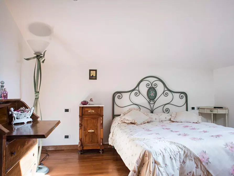 Immagine 14 di Villa in affitto  a Pietrasanta