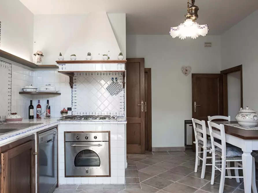 Immagine 10 di Villa in affitto  a Pietrasanta