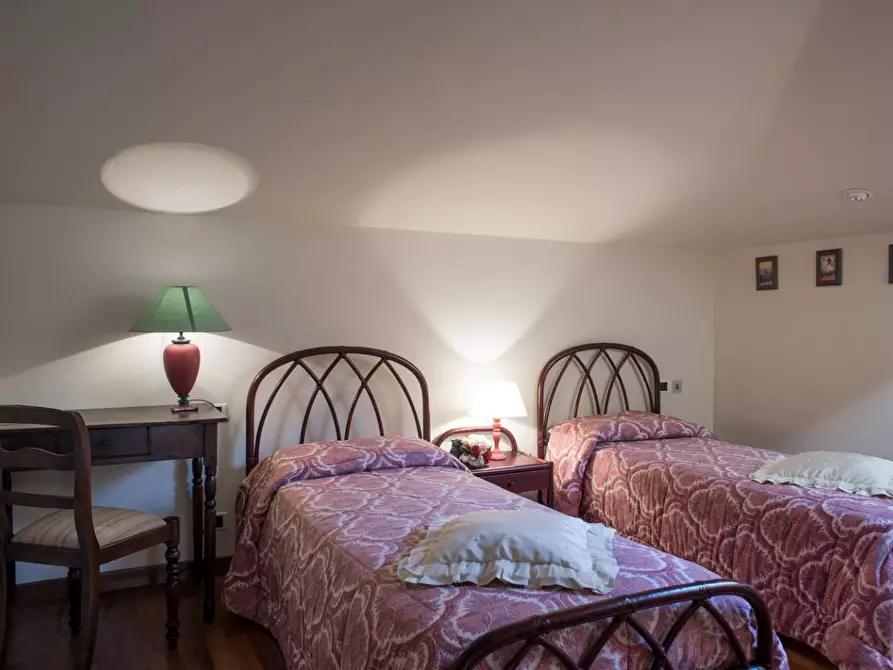 Immagine 15 di Villa in affitto  a Pietrasanta