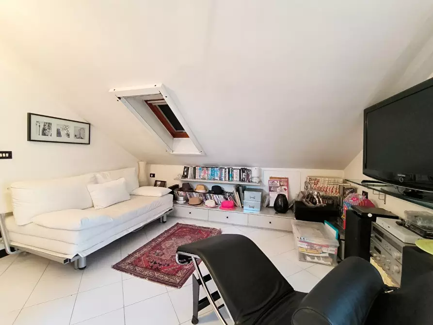 Immagine 17 di Casa bifamiliare in vendita  a Carrara