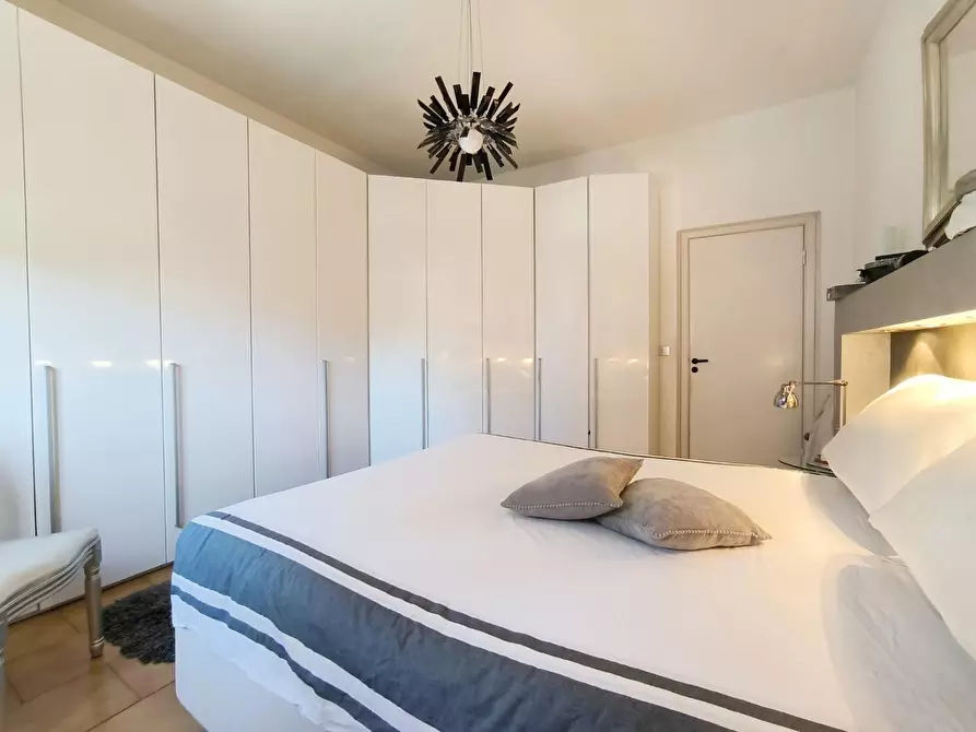 Immagine 9 di Casa bifamiliare in vendita  a Carrara