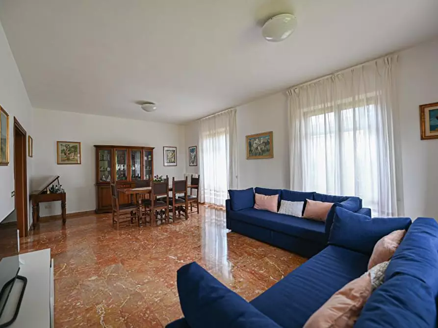 Immagine 7 di Casa bifamiliare in vendita  a Crespina Lorenzana