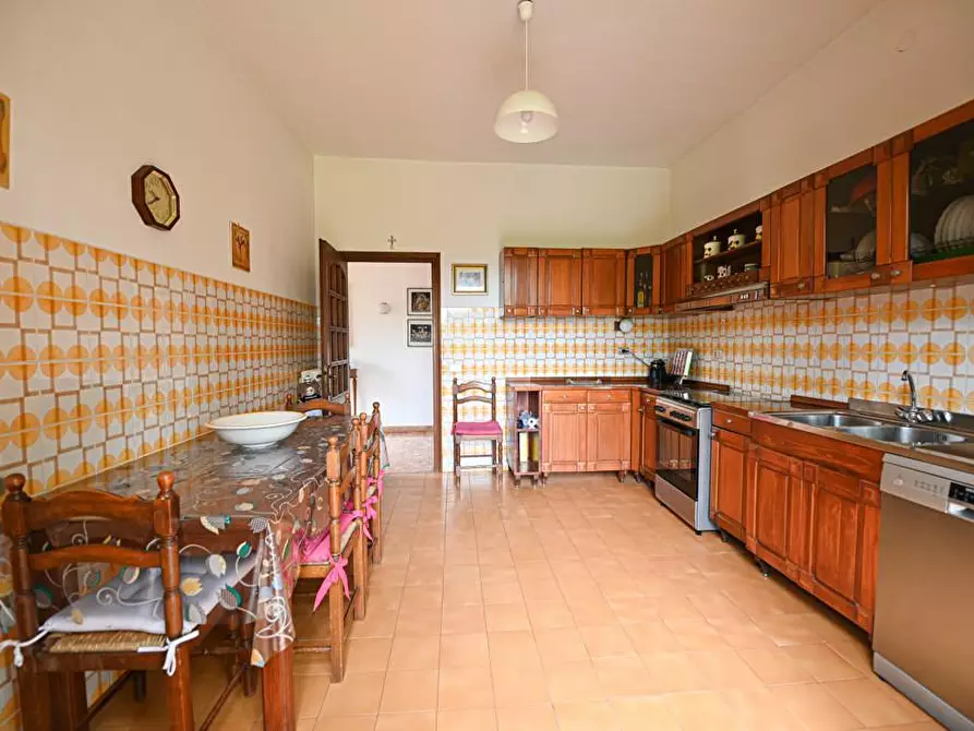 Immagine 12 di Casa bifamiliare in vendita  a Crespina Lorenzana