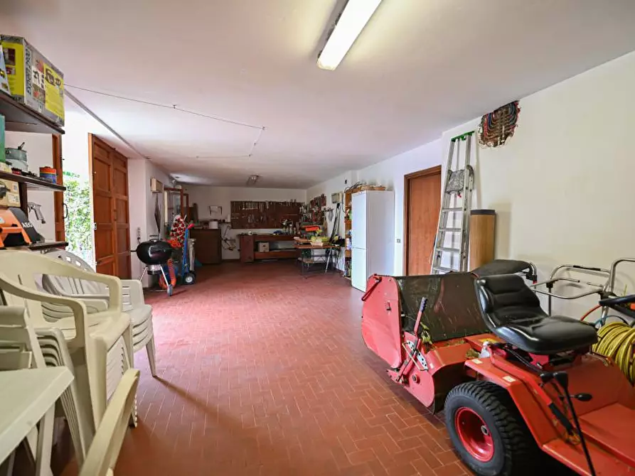 Immagine 38 di Casa bifamiliare in vendita  a Crespina Lorenzana