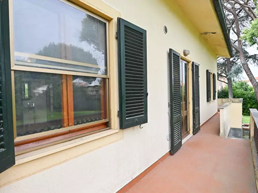 Immagine 30 di Casa bifamiliare in vendita  a Crespina Lorenzana