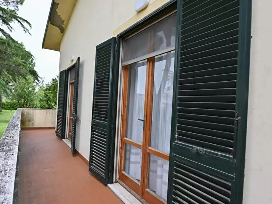 Immagine 17 di Casa bifamiliare in vendita  a Crespina Lorenzana