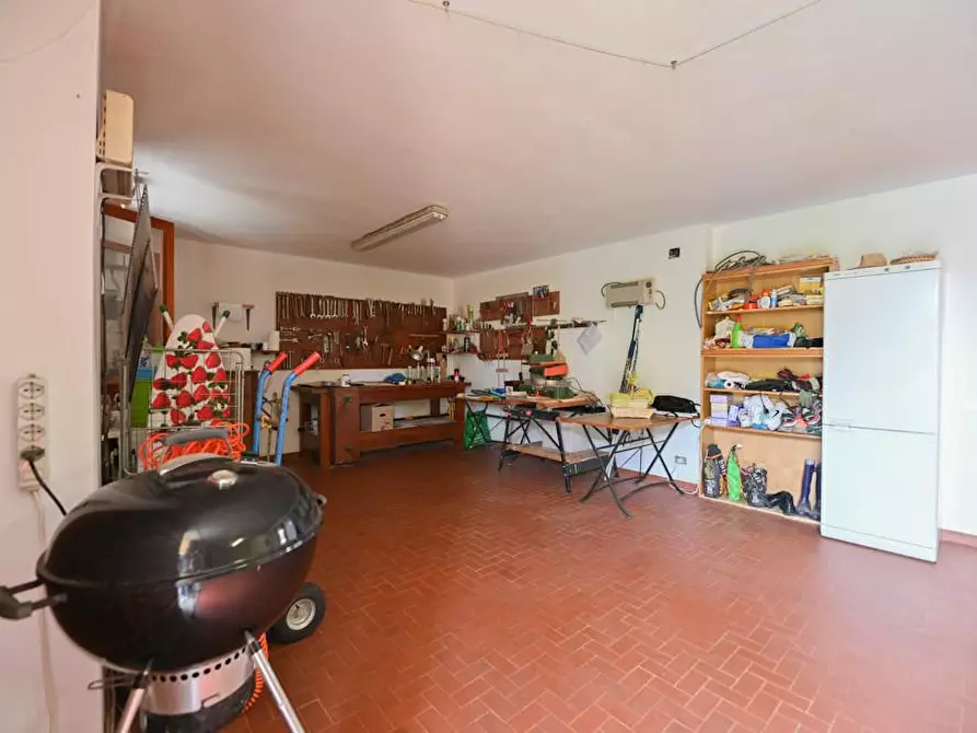 Immagine 39 di Casa bifamiliare in vendita  a Crespina Lorenzana