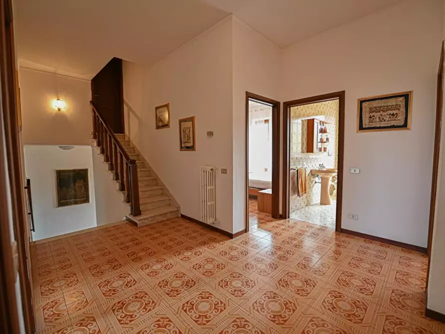 Immagine 20 di Casa bifamiliare in vendita  a Crespina Lorenzana