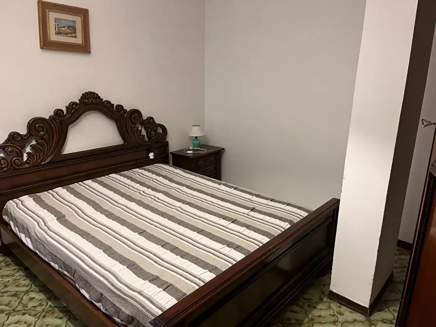 Immagine 6 di Appartamento in vendita  a Massa