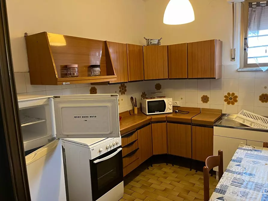 Immagine 5 di Appartamento in vendita  a Massa