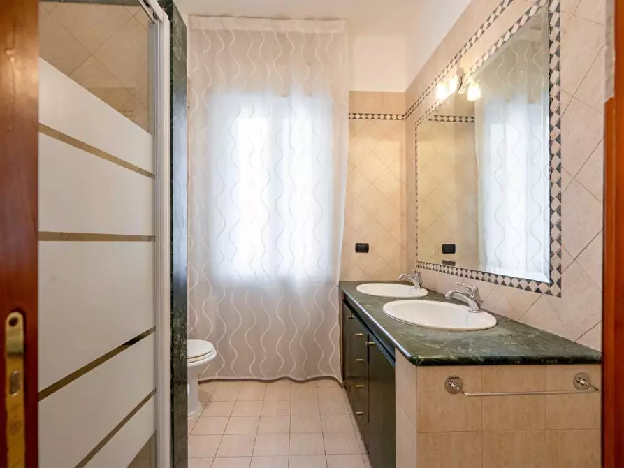 Immagine 26 di Appartamento in vendita  a Bari