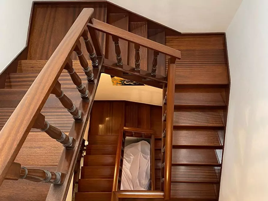 Immagine 14 di Villetta a schiera in vendita  a Viareggio