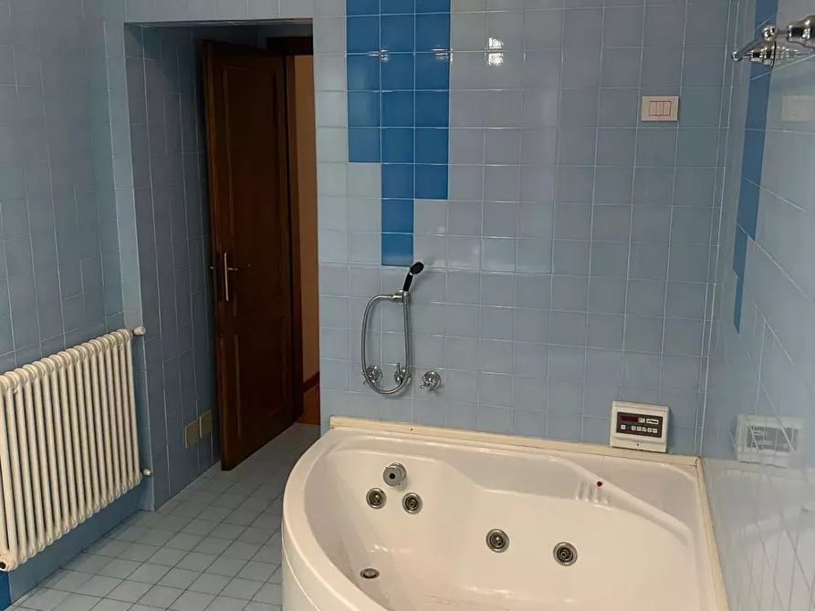 Immagine 22 di Villetta a schiera in vendita  a Viareggio