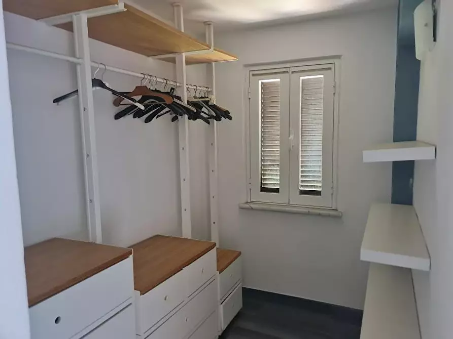 Immagine 21 di Casa semindipendente in vendita  a Carrara