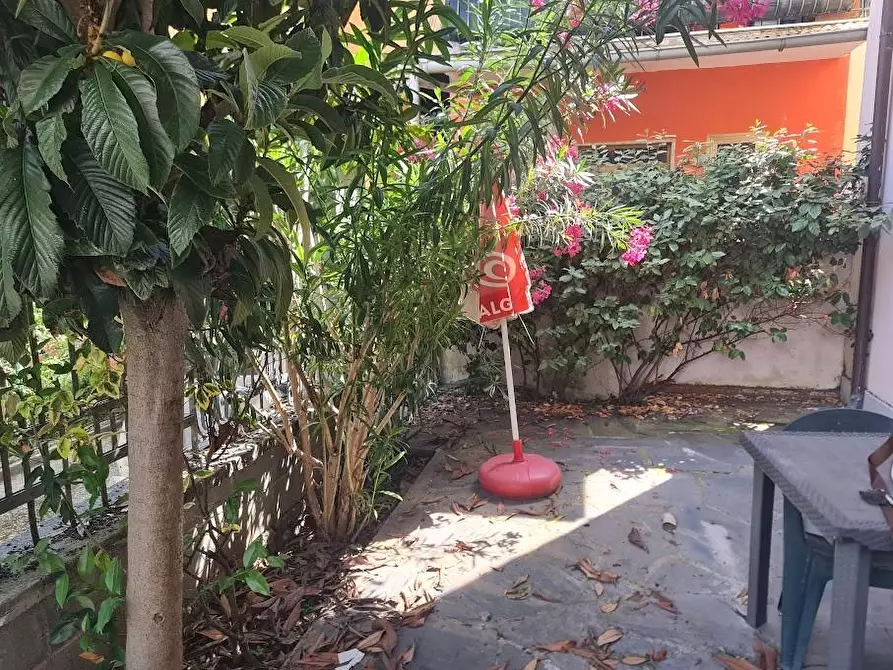 Immagine 8 di Casa semindipendente in vendita  a Carrara