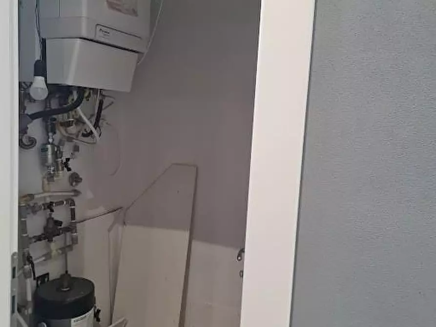 Immagine 11 di Casa semindipendente in vendita  a Carrara