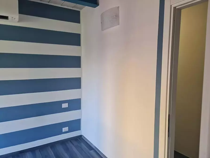 Immagine 15 di Casa semindipendente in vendita  a Carrara