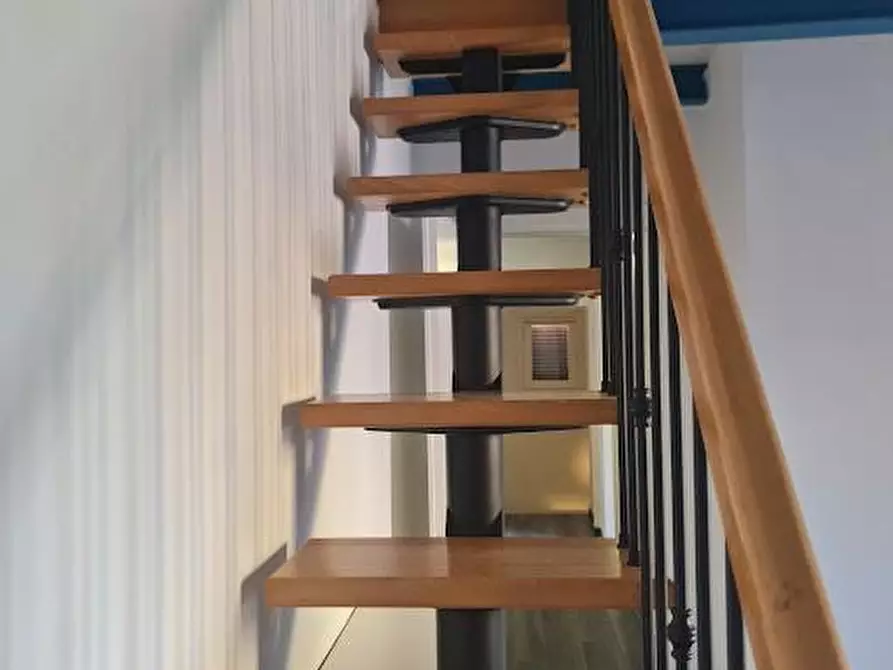 Immagine 22 di Casa semindipendente in vendita  a Carrara