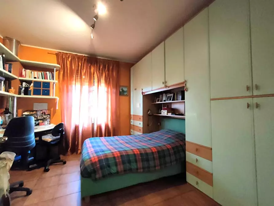 Immagine 15 di Villa in vendita  a Massa