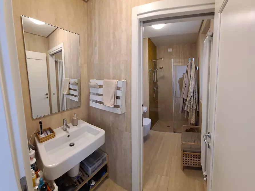 Immagine 22 di Villa in vendita  a Pietrasanta