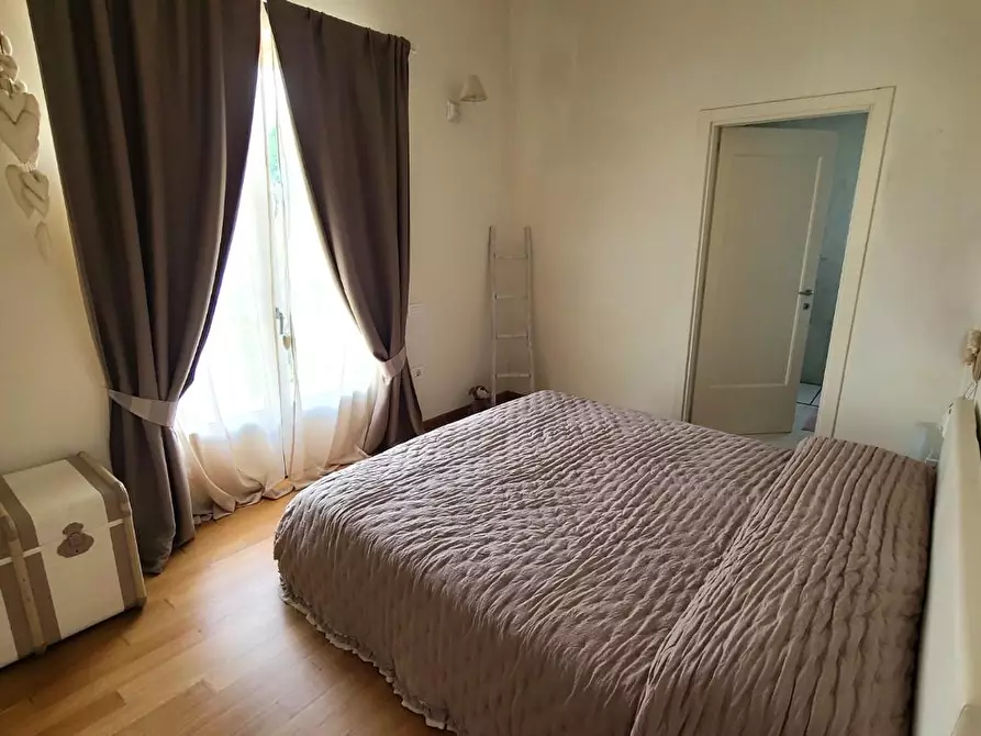 Immagine 11 di Villa in vendita  a Pietrasanta