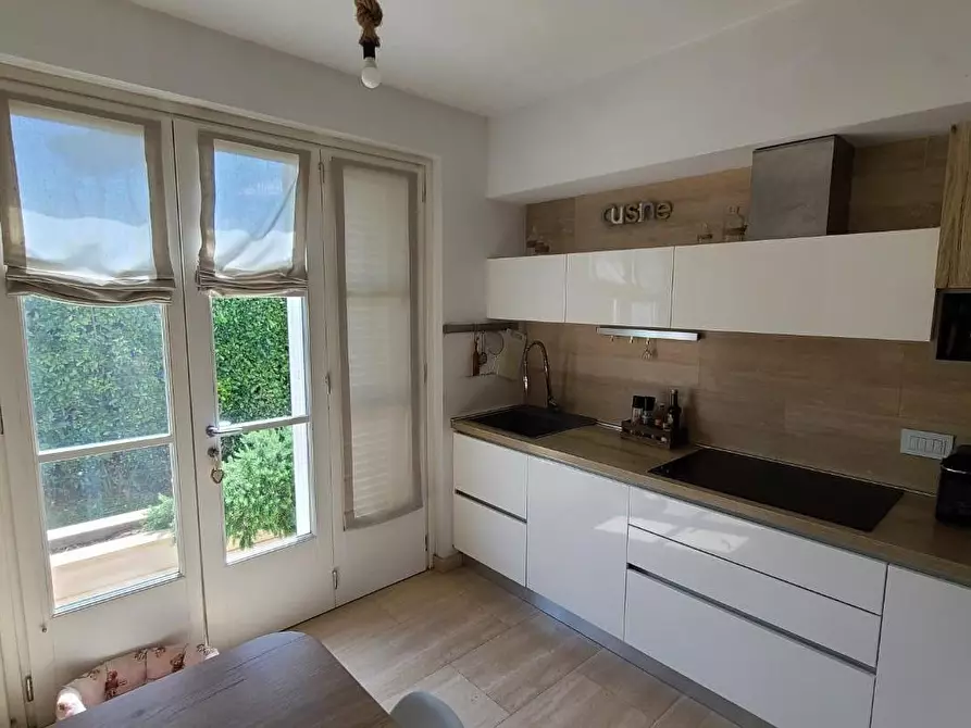 Immagine 10 di Villa in vendita  a Pietrasanta