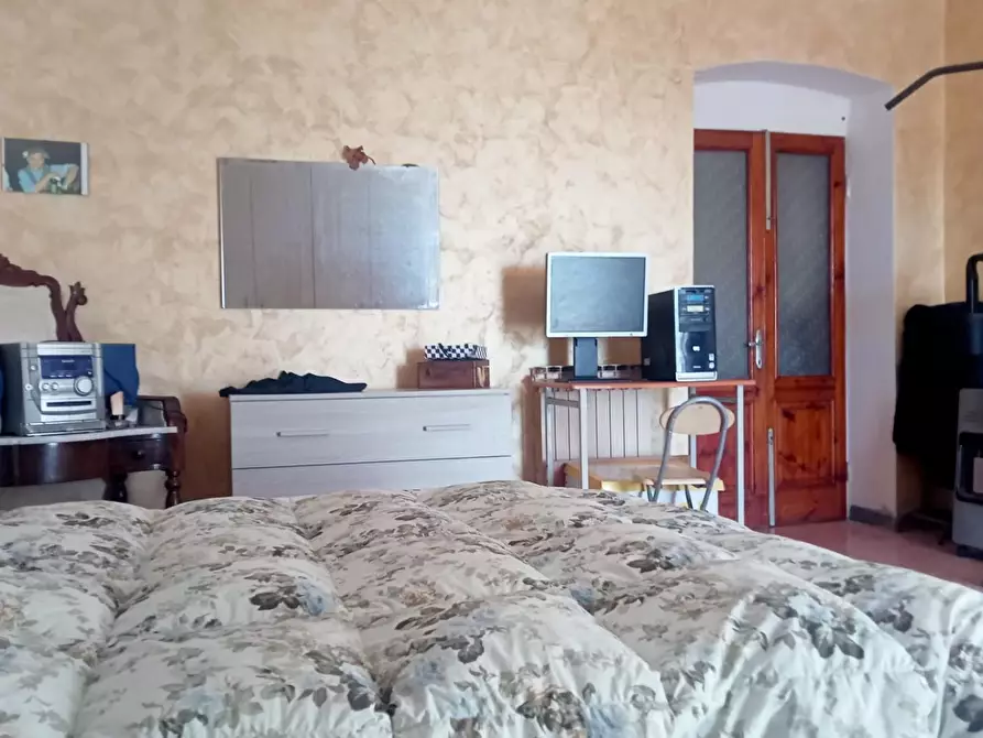 Immagine 2 di Appartamento in vendita  a Lerici