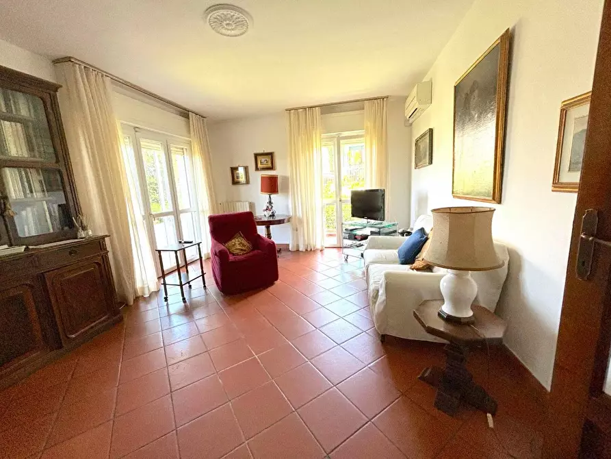 Immagine 46 di Villa in vendita  a Pisa