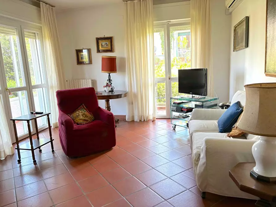 Immagine 47 di Villa in vendita  a Pisa