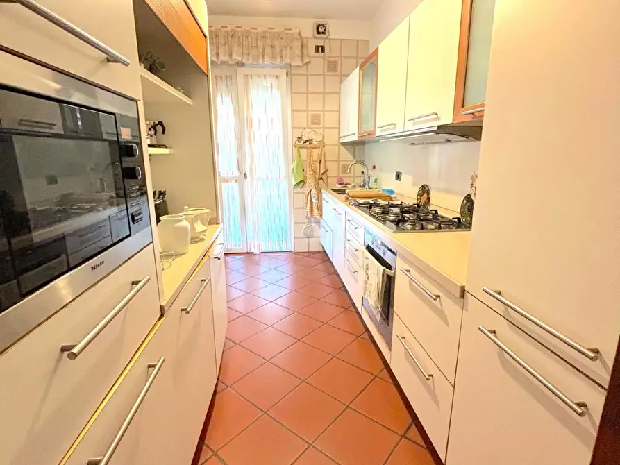 Immagine 53 di Villa in vendita  a Pisa