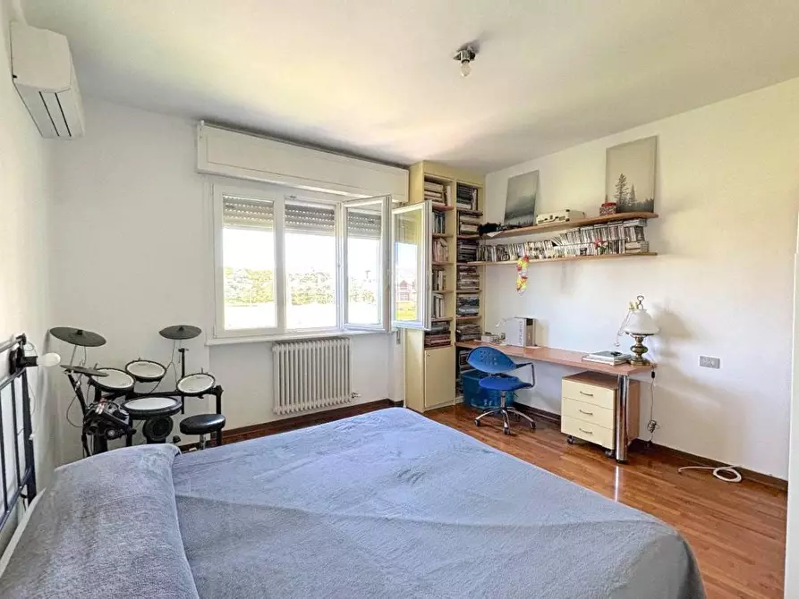 Immagine 24 di Villa in vendita  a Pisa