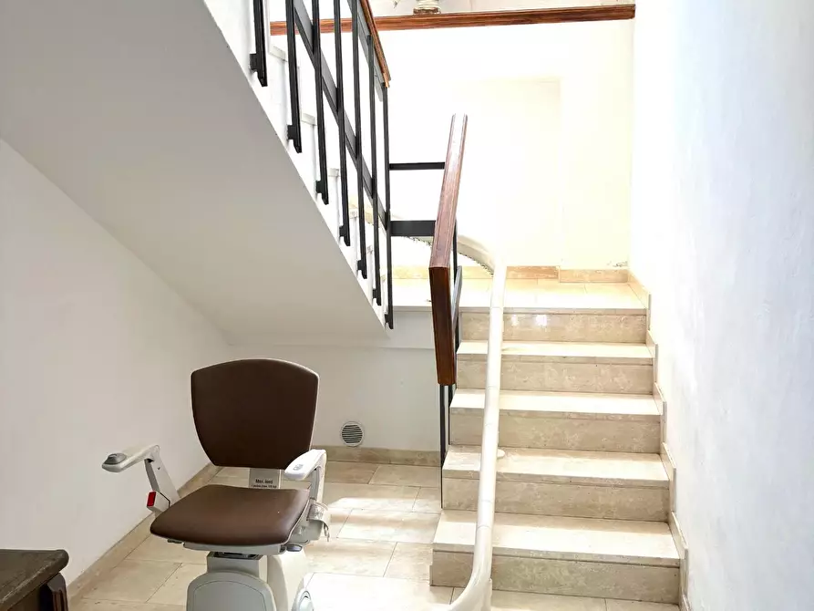 Immagine 63 di Villa in vendita  a Pisa