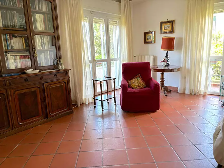 Immagine 48 di Villa in vendita  a Pisa