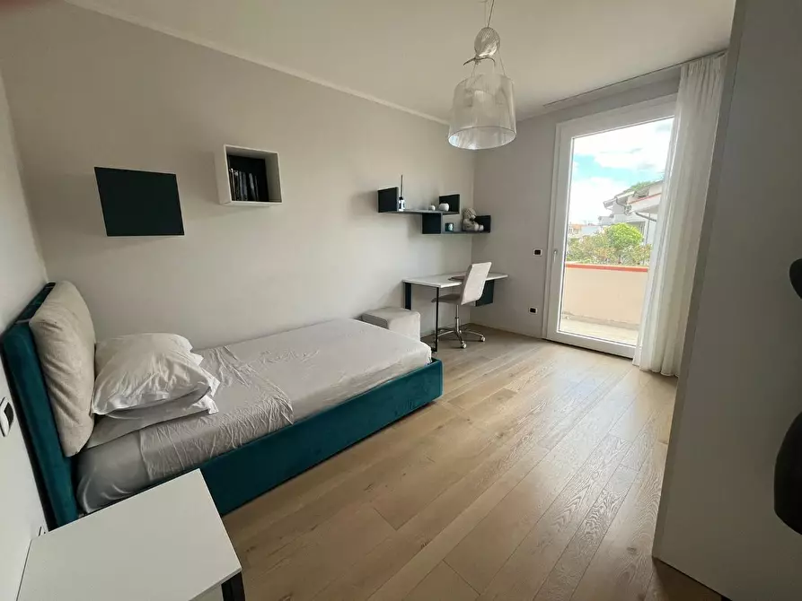 Immagine 20 di Casa bifamiliare in vendita  a Pontedera