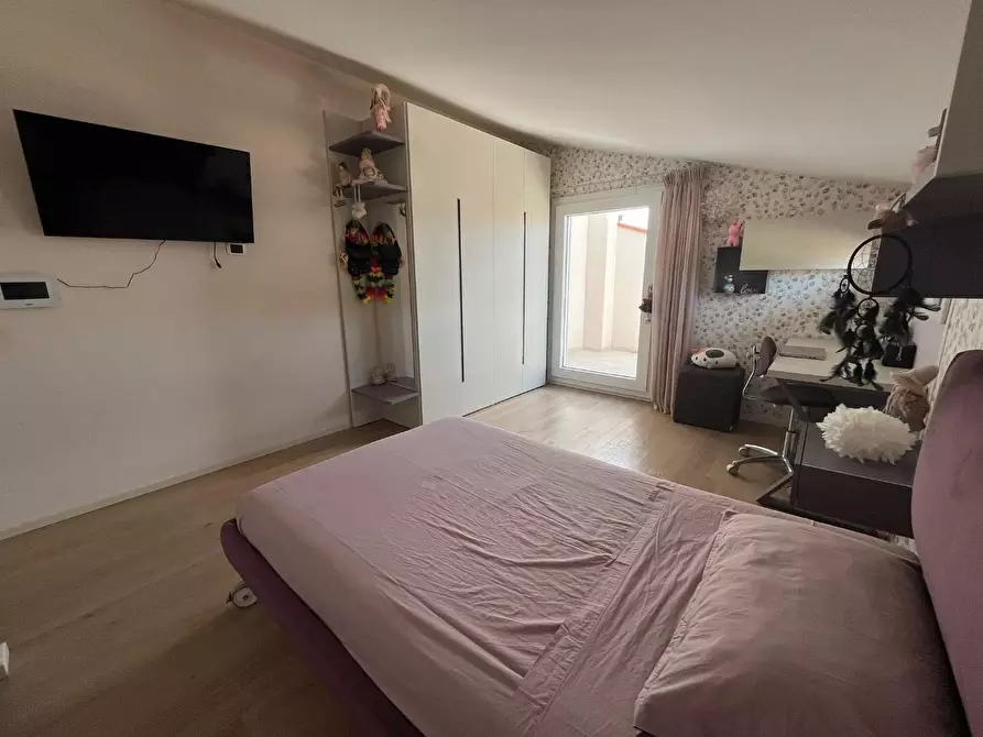 Immagine 25 di Casa bifamiliare in vendita  a Pontedera