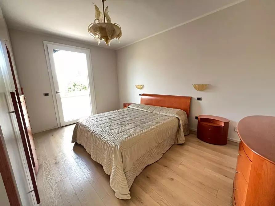 Immagine 11 di Casa bifamiliare in vendita  a Pontedera