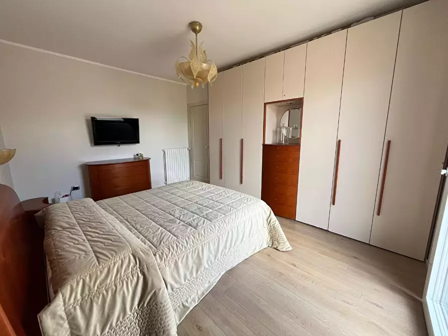 Immagine 14 di Casa bifamiliare in vendita  a Pontedera