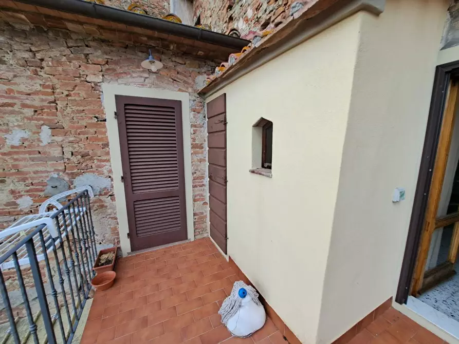 Immagine 20 di Porzione di casa in vendita  a Peccioli