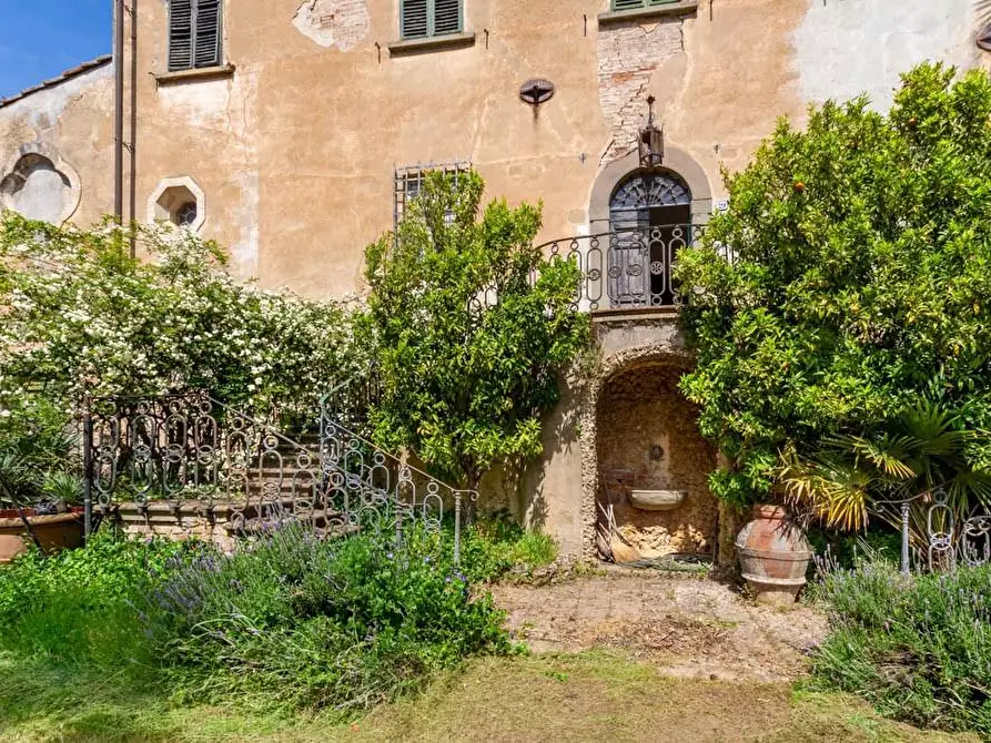 Immagine 55 di Villa in vendita  a San Miniato
