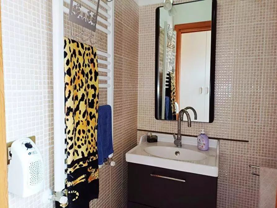 Immagine 46 di Terratetto in vendita  a Cascina