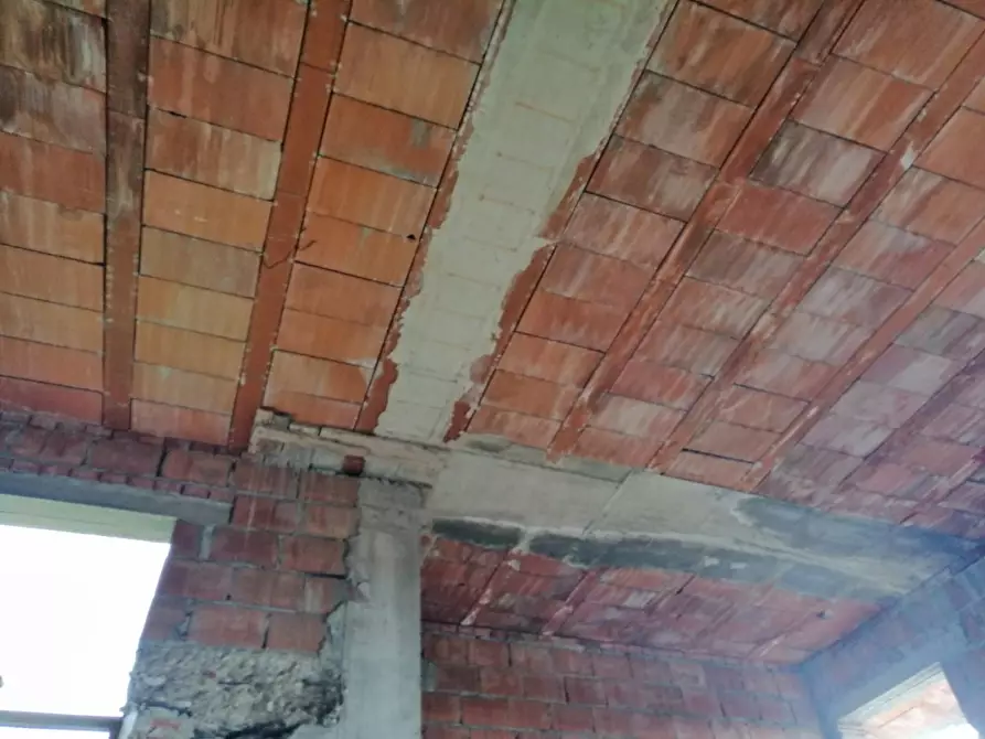 Immagine 5 di Rustico / casale in vendita  a Massa