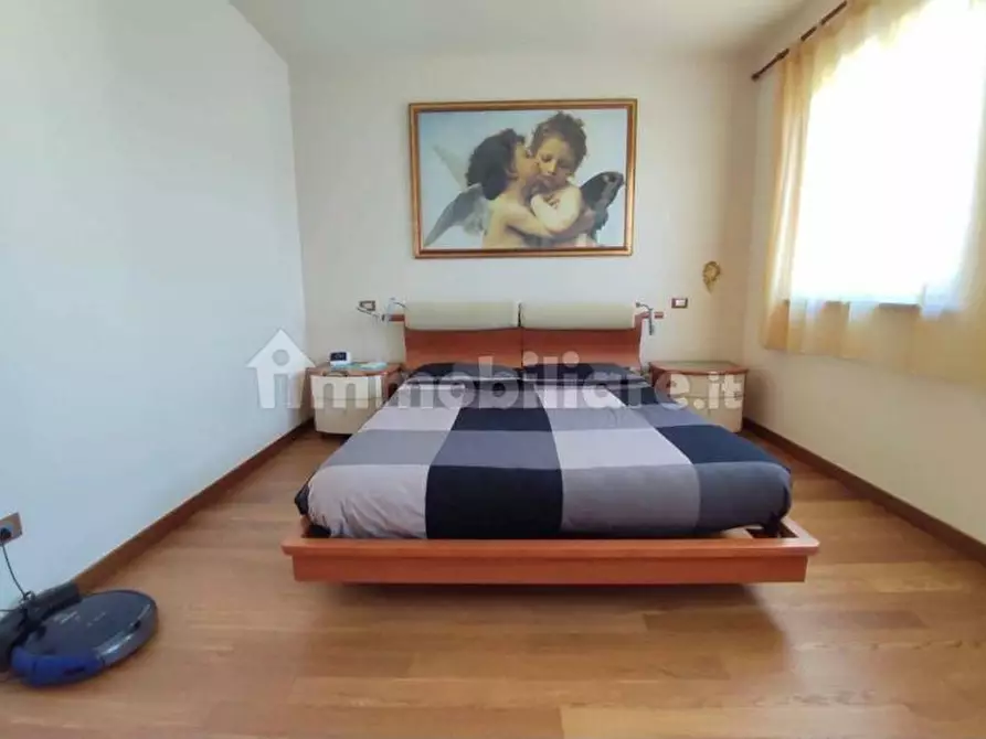 Immagine 7 di Villa in vendita  a Capannori