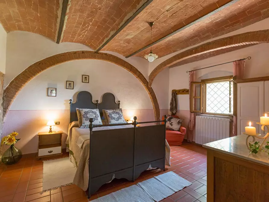Immagine 14 di Agriturismo in vendita  a Peccioli
