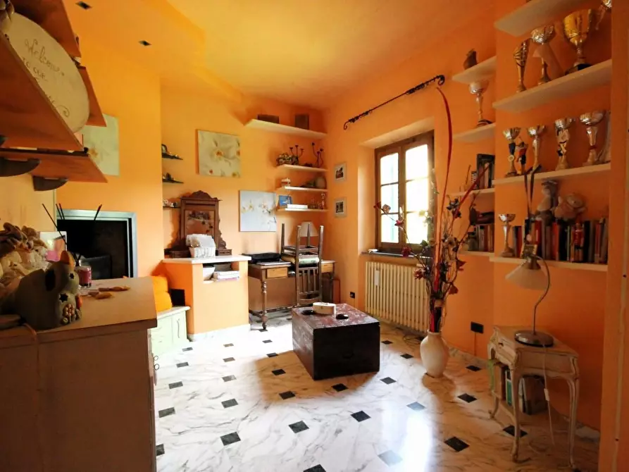 Immagine 14 di Villa in vendita  a Capannori