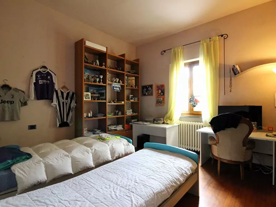 Immagine 19 di Villa in vendita  a Capannori